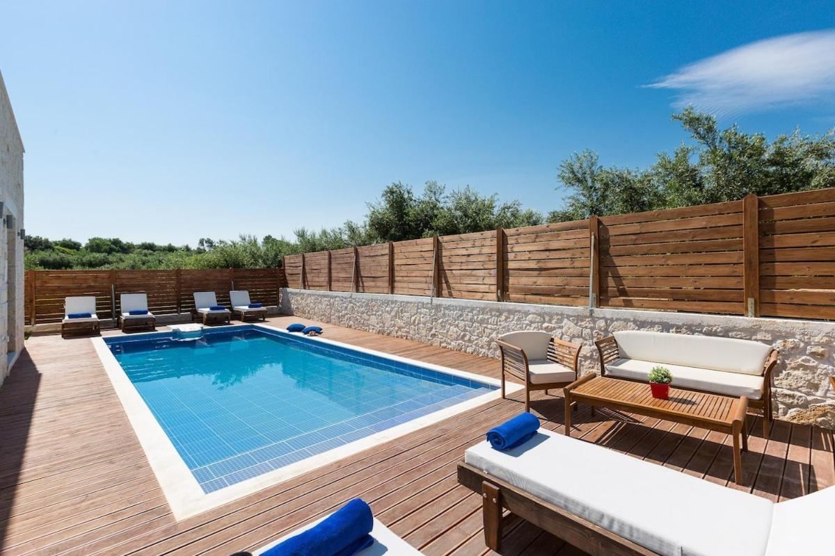 Villa Vera - With Private Heated Pool & Jacuzzi Pangalochori المظهر الخارجي الصورة