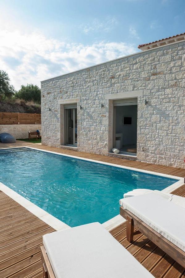 Villa Vera - With Private Heated Pool & Jacuzzi Pangalochori المظهر الخارجي الصورة