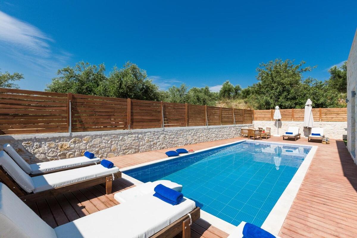 Villa Vera - With Private Heated Pool & Jacuzzi Pangalochori المظهر الخارجي الصورة